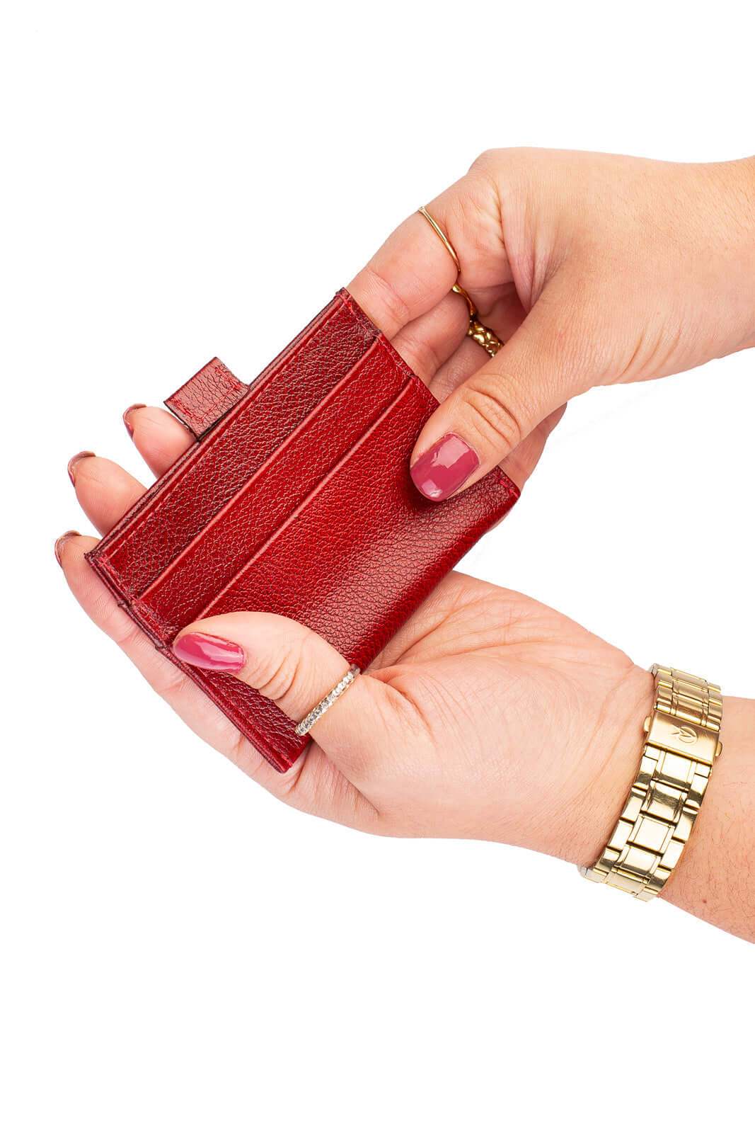 Porta cartões de couro liso Ianna 8x10cm - Enluaze