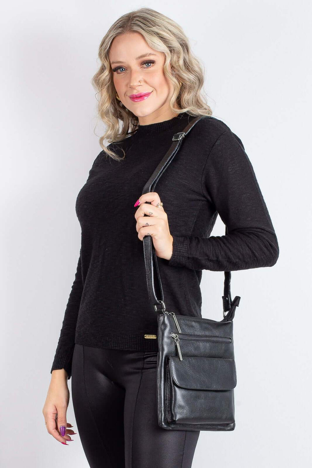 Bolsa pequena transversal de couro liso metais grafite Alana - Enluaze