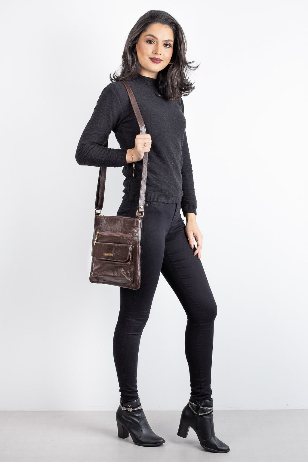 Bolsa transversal de couro liso Karen - Enluaze