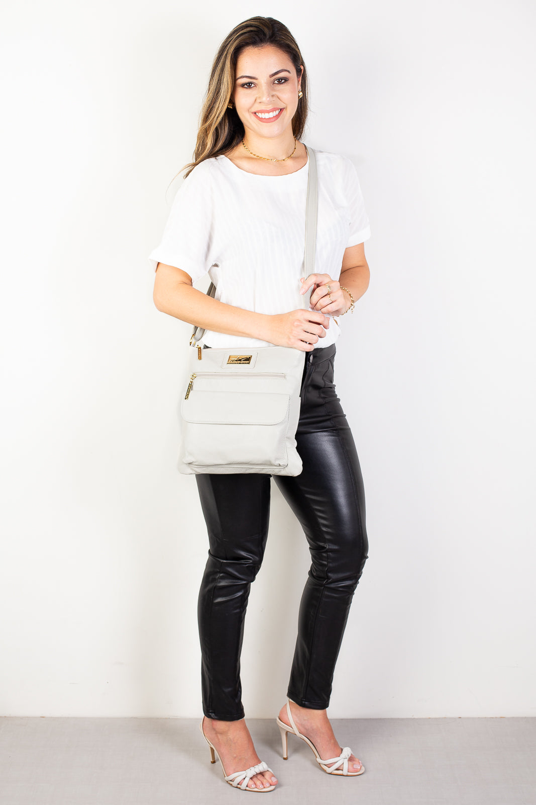 Bolsa transversal de couro liso Karen - Enluaze