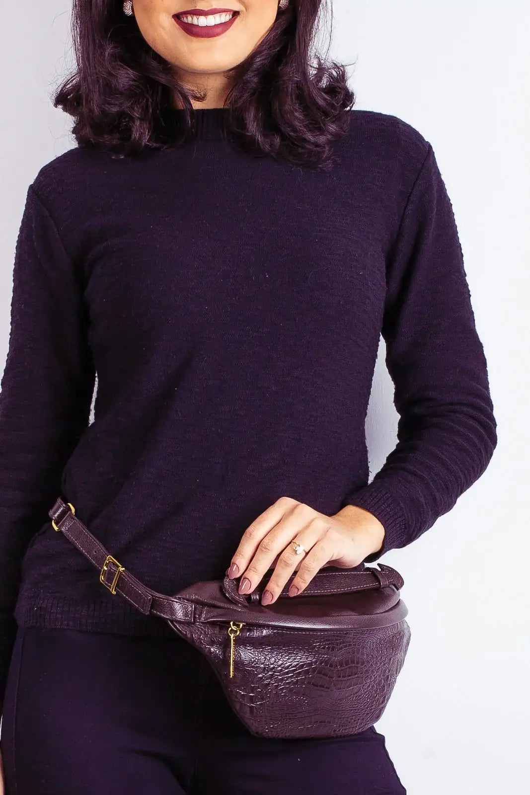 Pochete feminina de couro croco Dália - Enluaze