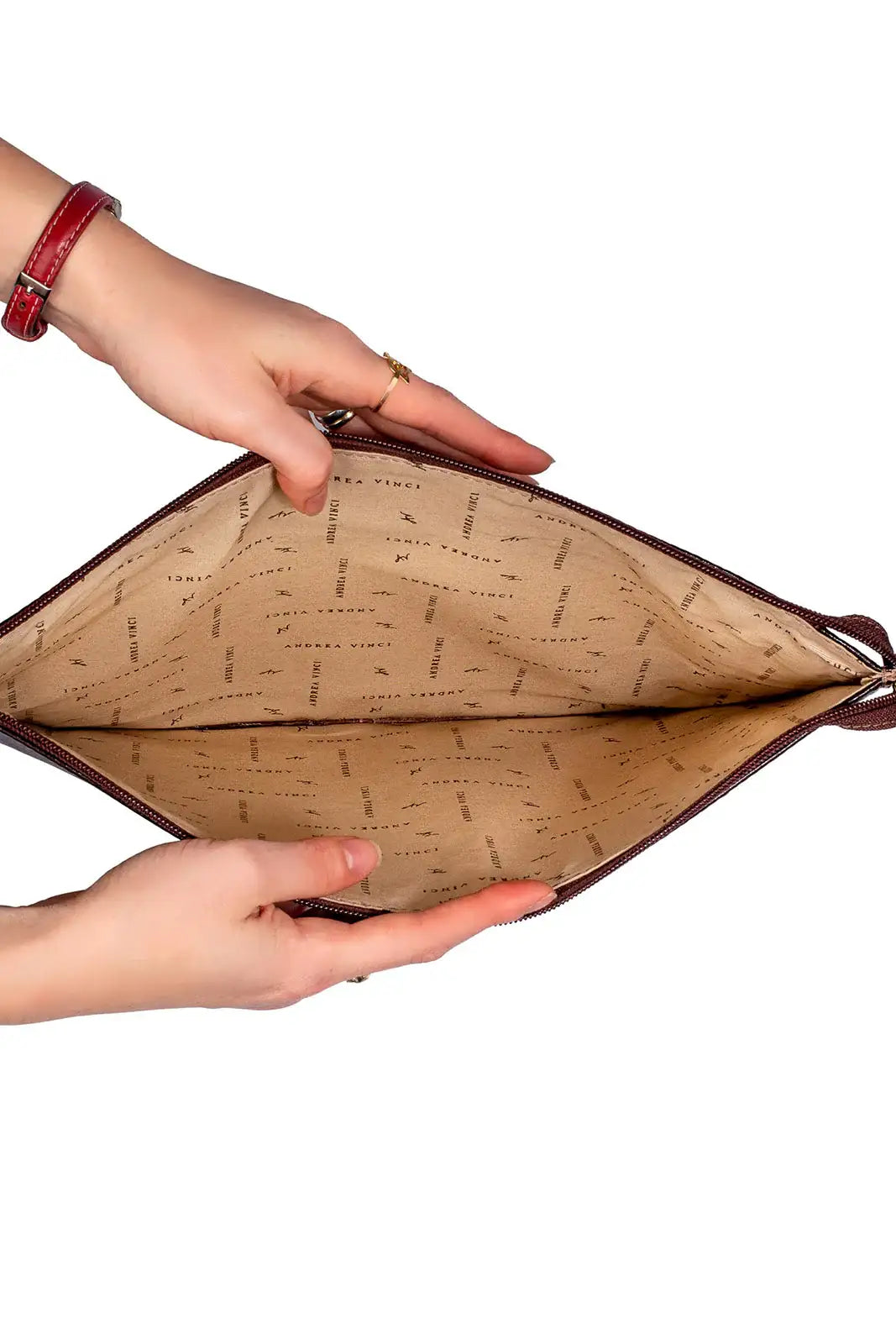 Pasta envelope de couro liso Bruna - Enluaze