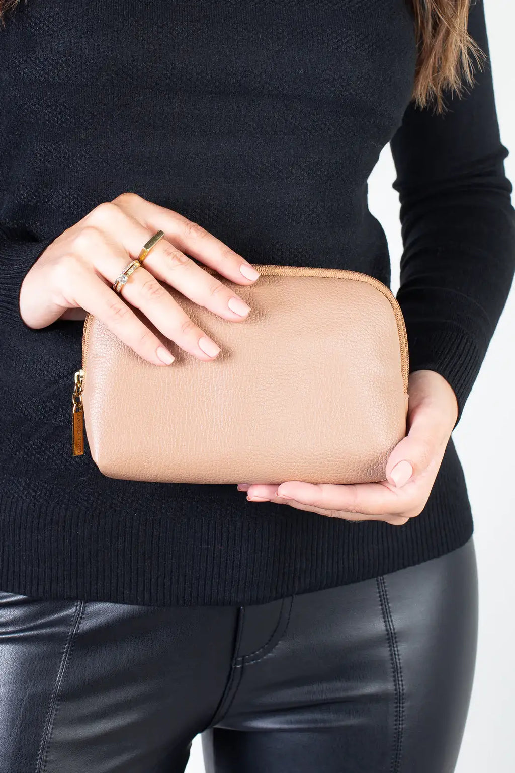 Necessaire de couro liso Duda 12x17x6cm - Enluaze