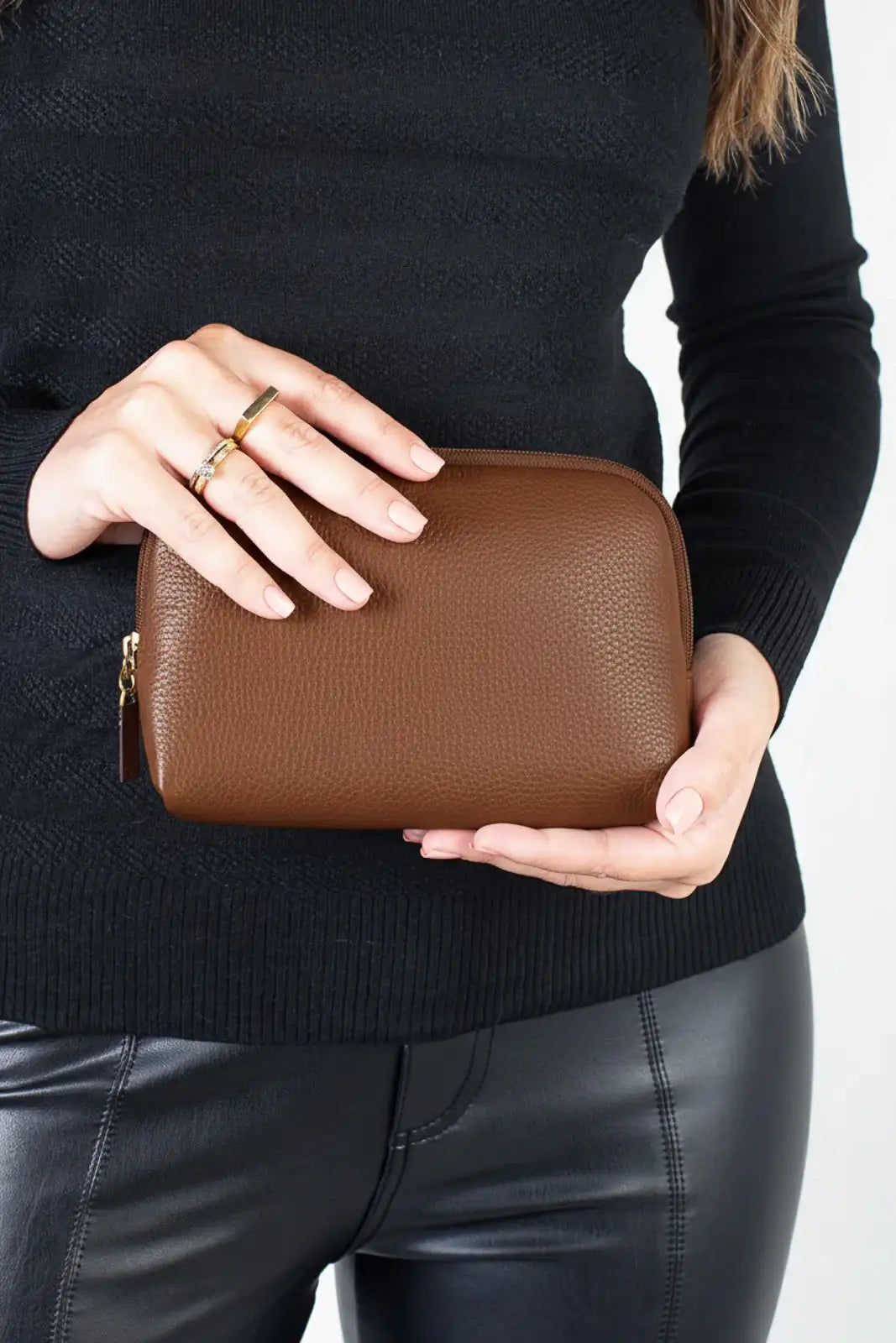 Necessaire de couro liso Duda 12x17x6cm - Enluaze