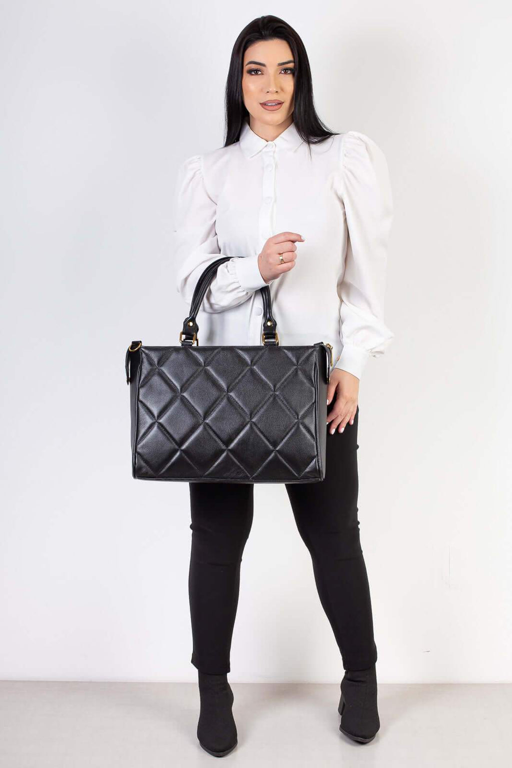 Pasta feminina de couro liso Esther - Enluaze