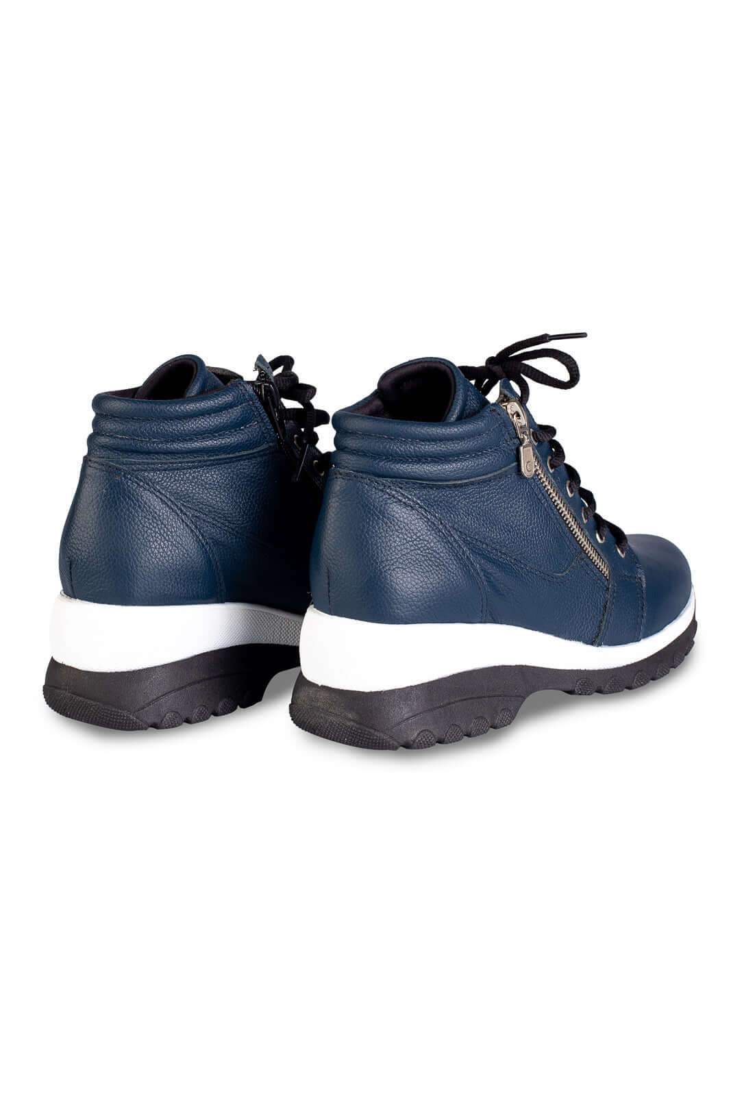 Tênis botinha de couro feminina 090 - Enluaze