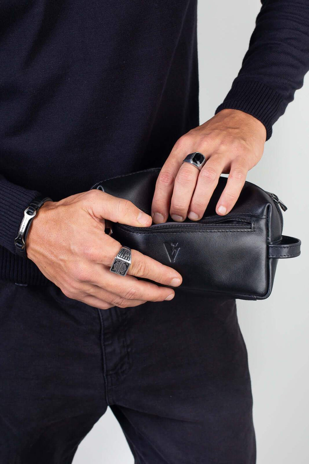 Necessaire masculina em couro italiano Daily 10x20x8cm - Enluaze