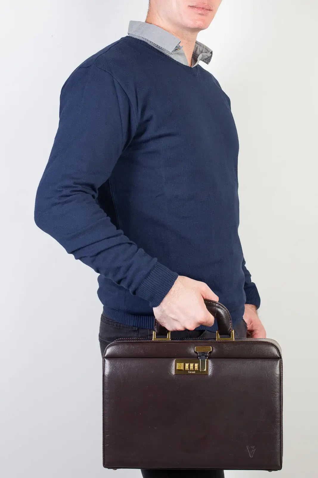 Maleta pequena em couro com segredo Doctor - Enluaze