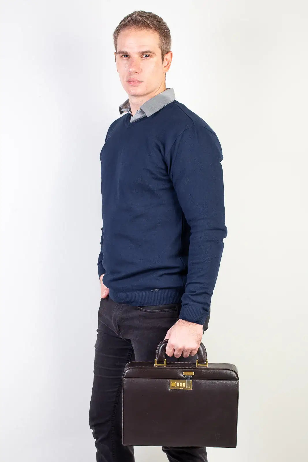 Maleta pequena em couro com segredo Doctor - Enluaze