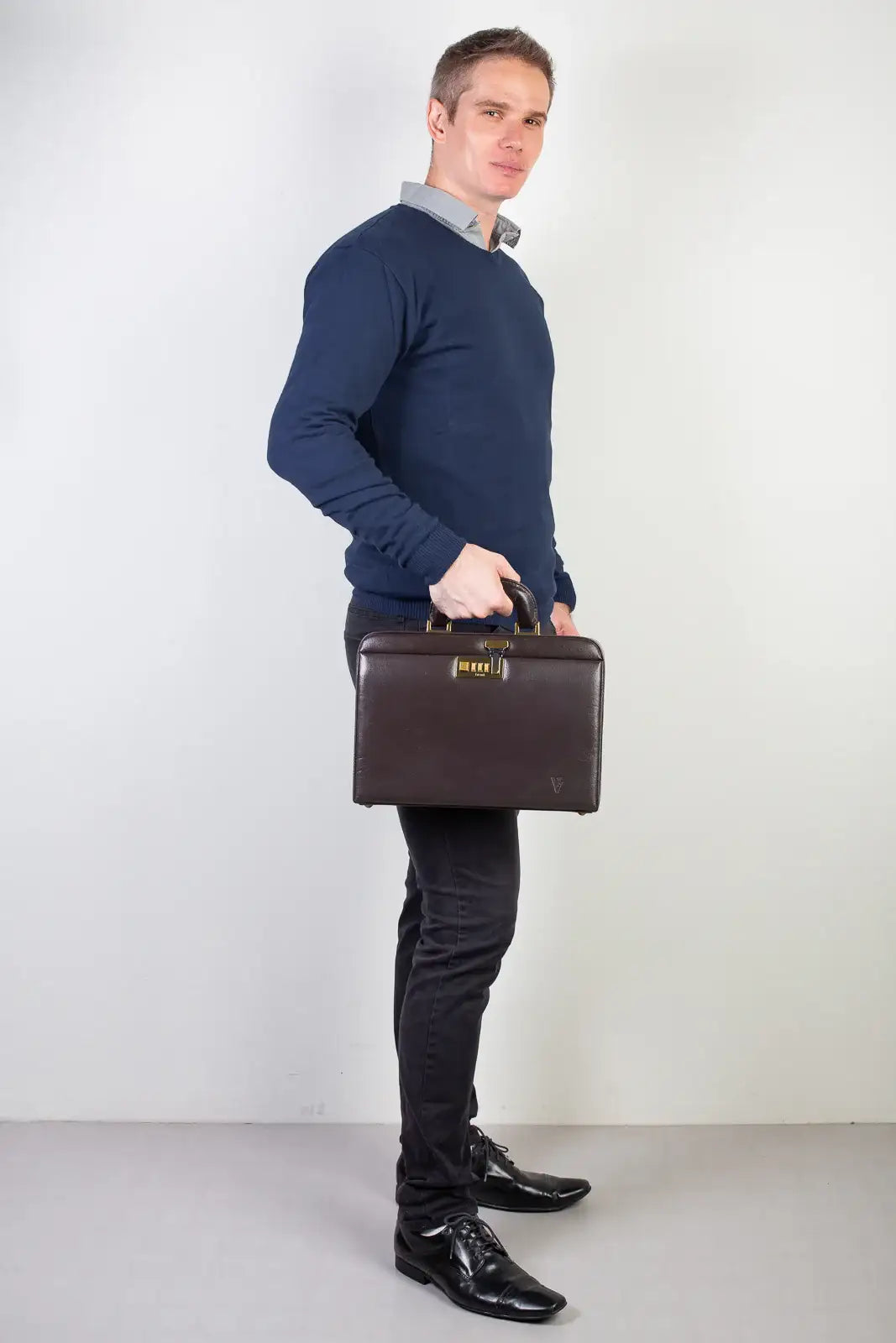 Maleta pequena em couro com segredo Doctor - Enluaze