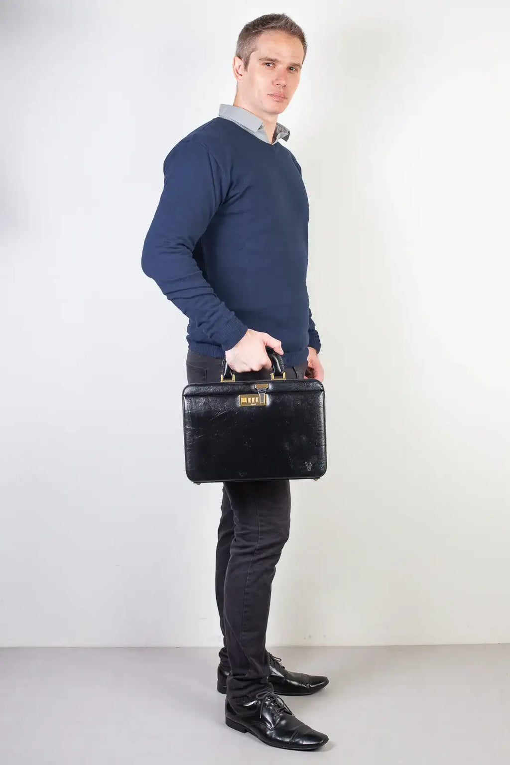 Maleta pequena em couro com segredo Doctor - Enluaze