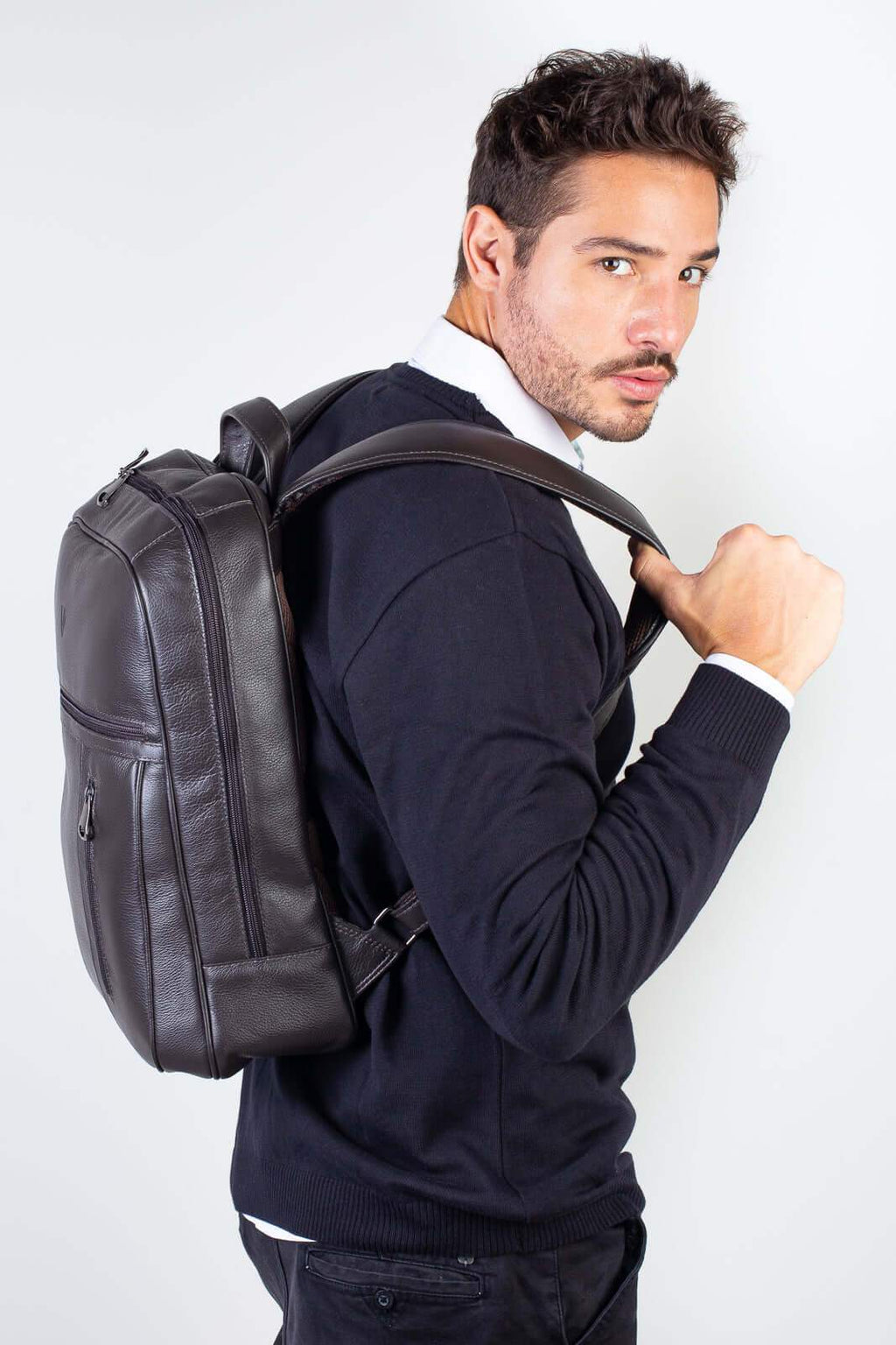 Mochila masculina em couro para notebook Murilo - Enluaze