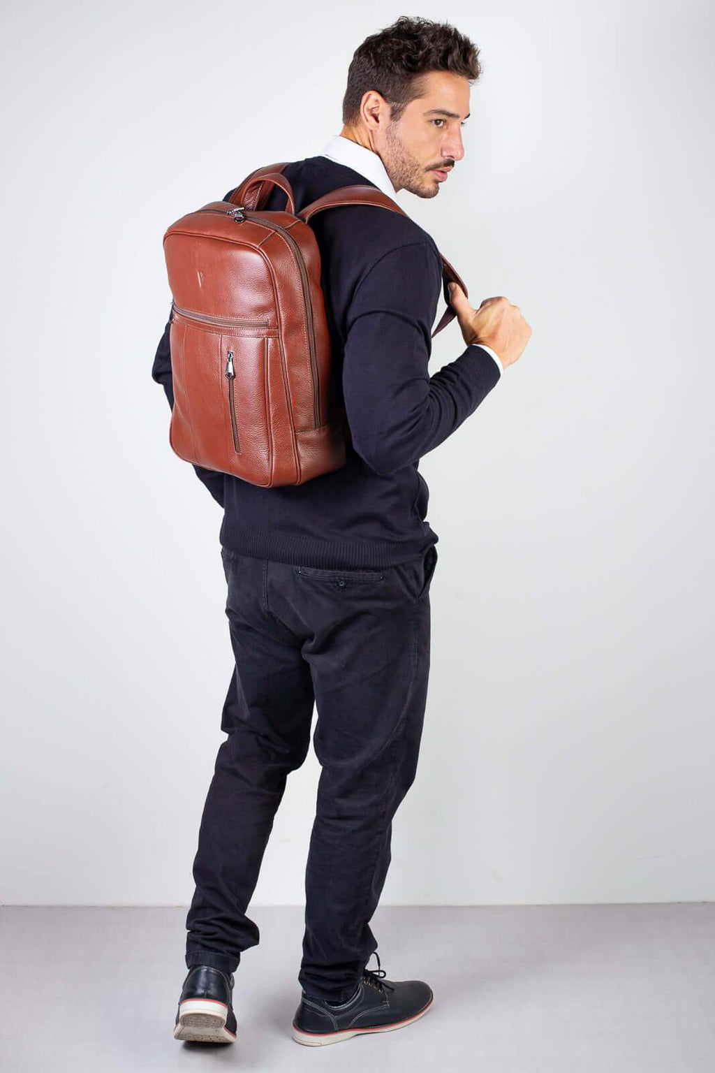Mochila masculina em couro para notebook Murilo - Enluaze