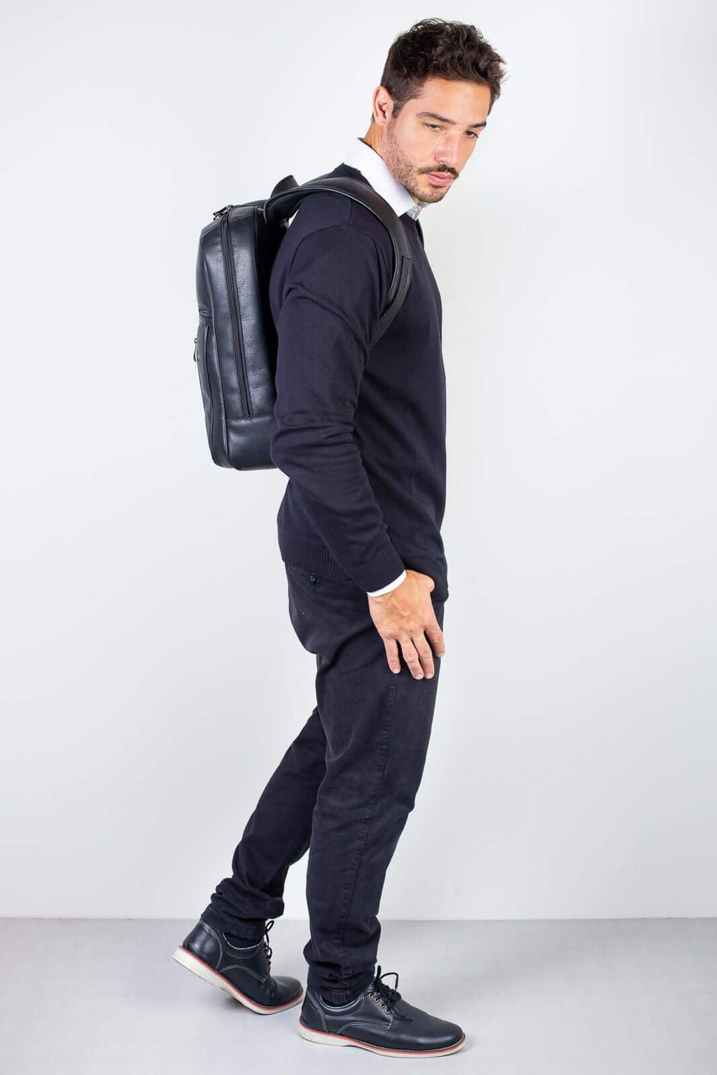 Mochila masculina em couro para notebook Murilo - Enluaze