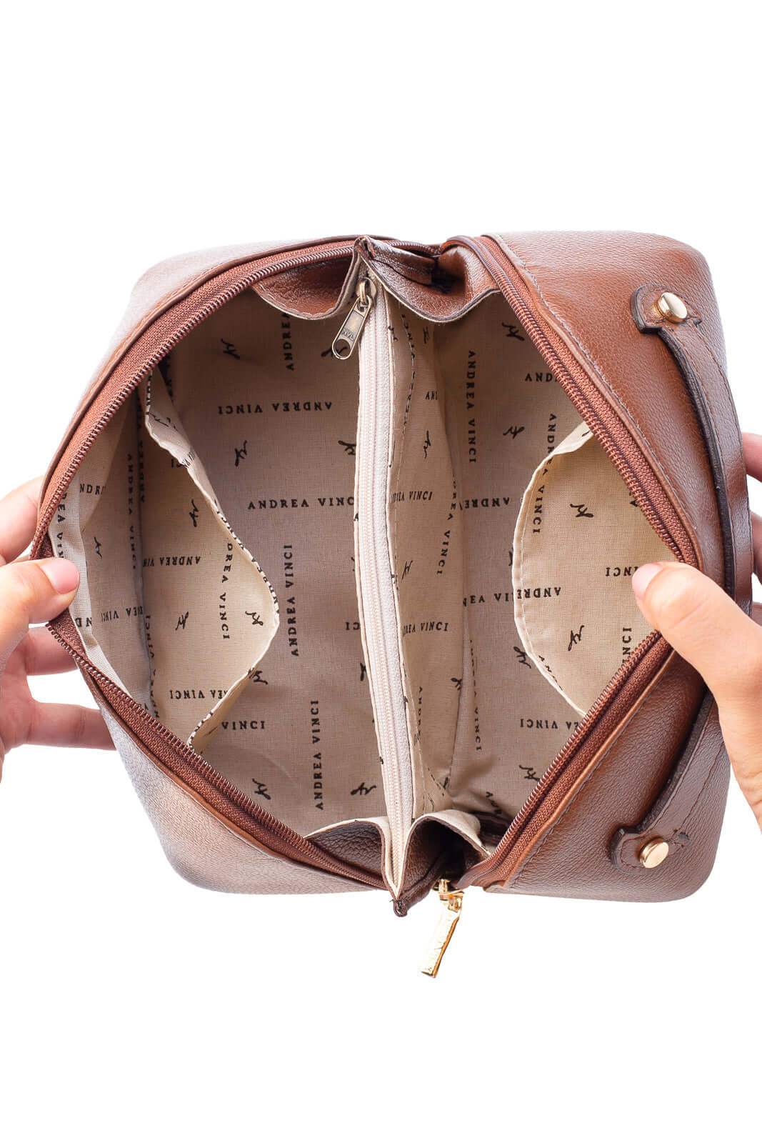 Necessaire de couro liso Athena 11x25x12,5cm - Enluaze