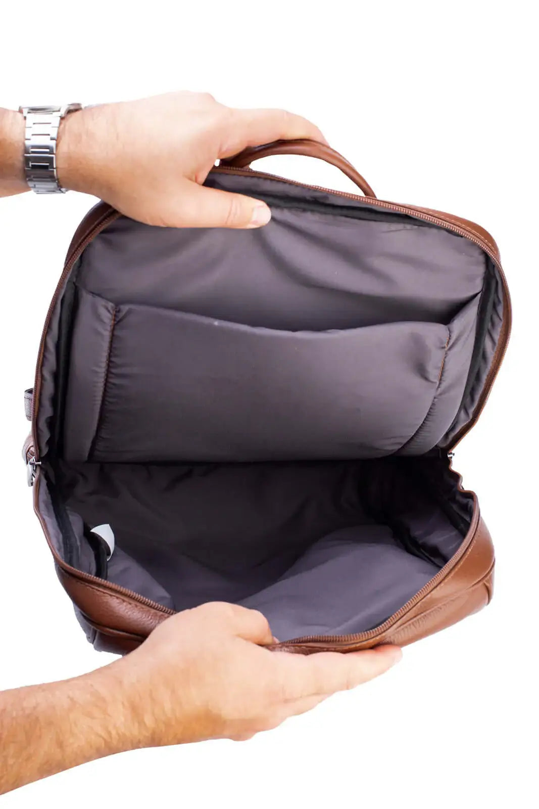Mochila de couro slim masculina Enzo - Enluaze