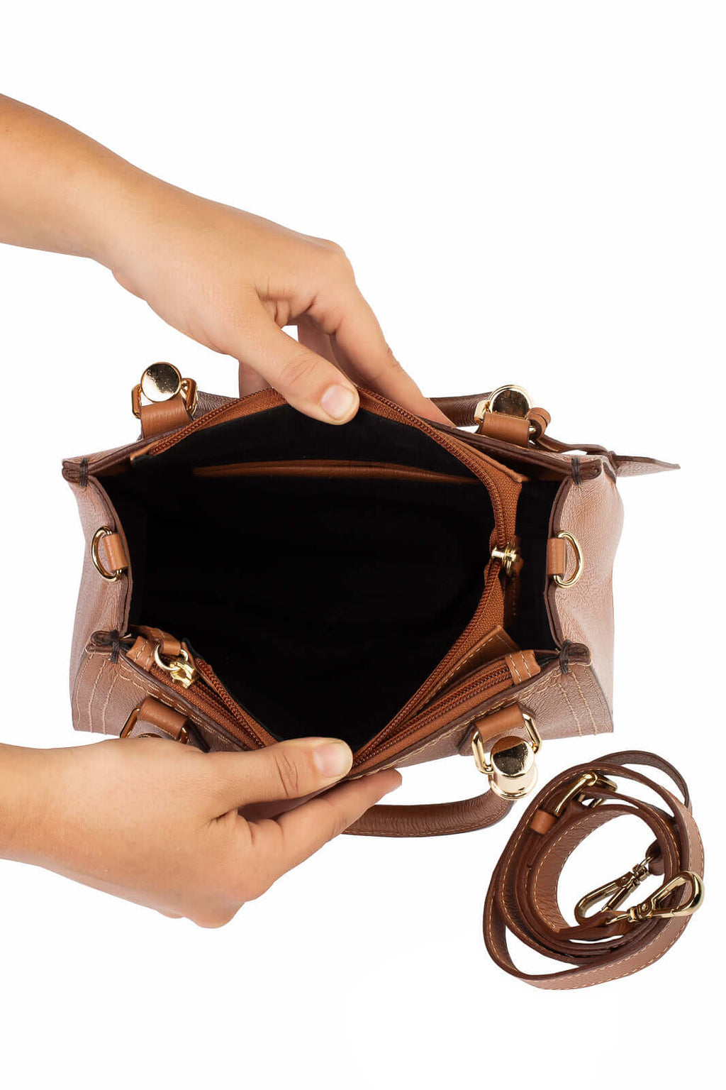 Bolsa baú de couro liso Andressa - Enluaze