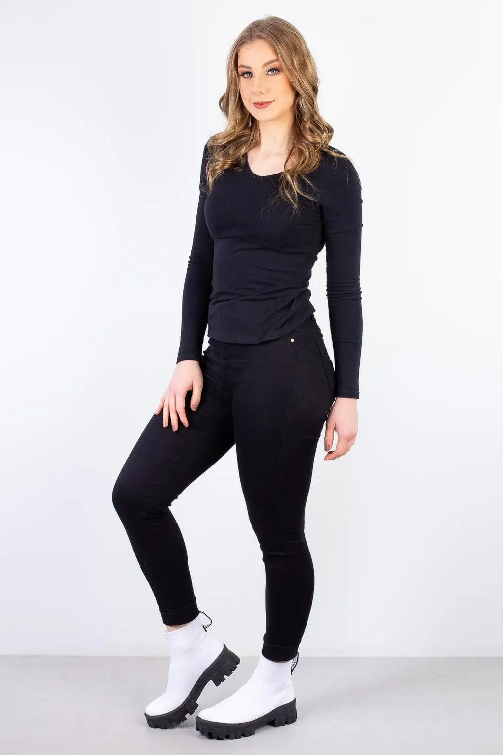 Bota de malha feminina tratorada 206 - Enluaze