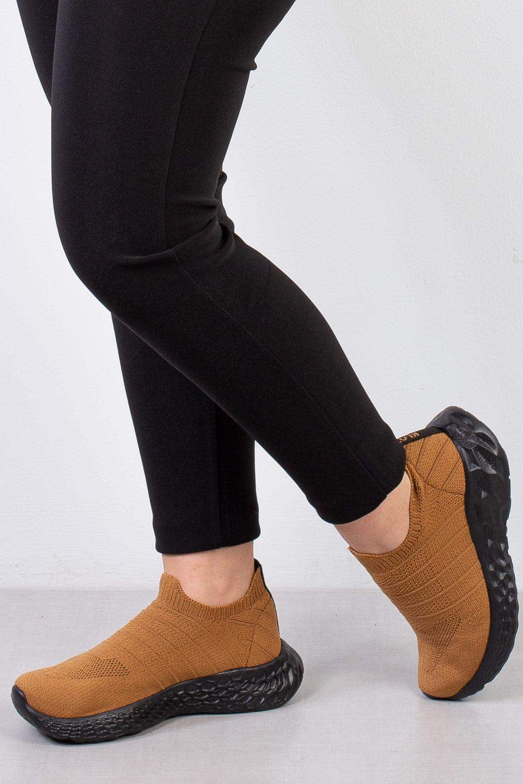 Tênis de malha liso unissex 216 - Enluaze