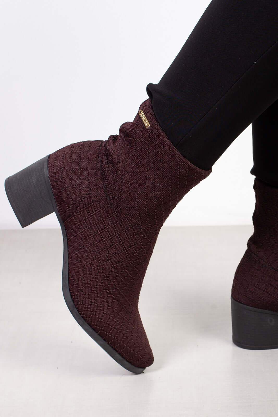 Bota de malha feminina com salto 2322 - Enluaze