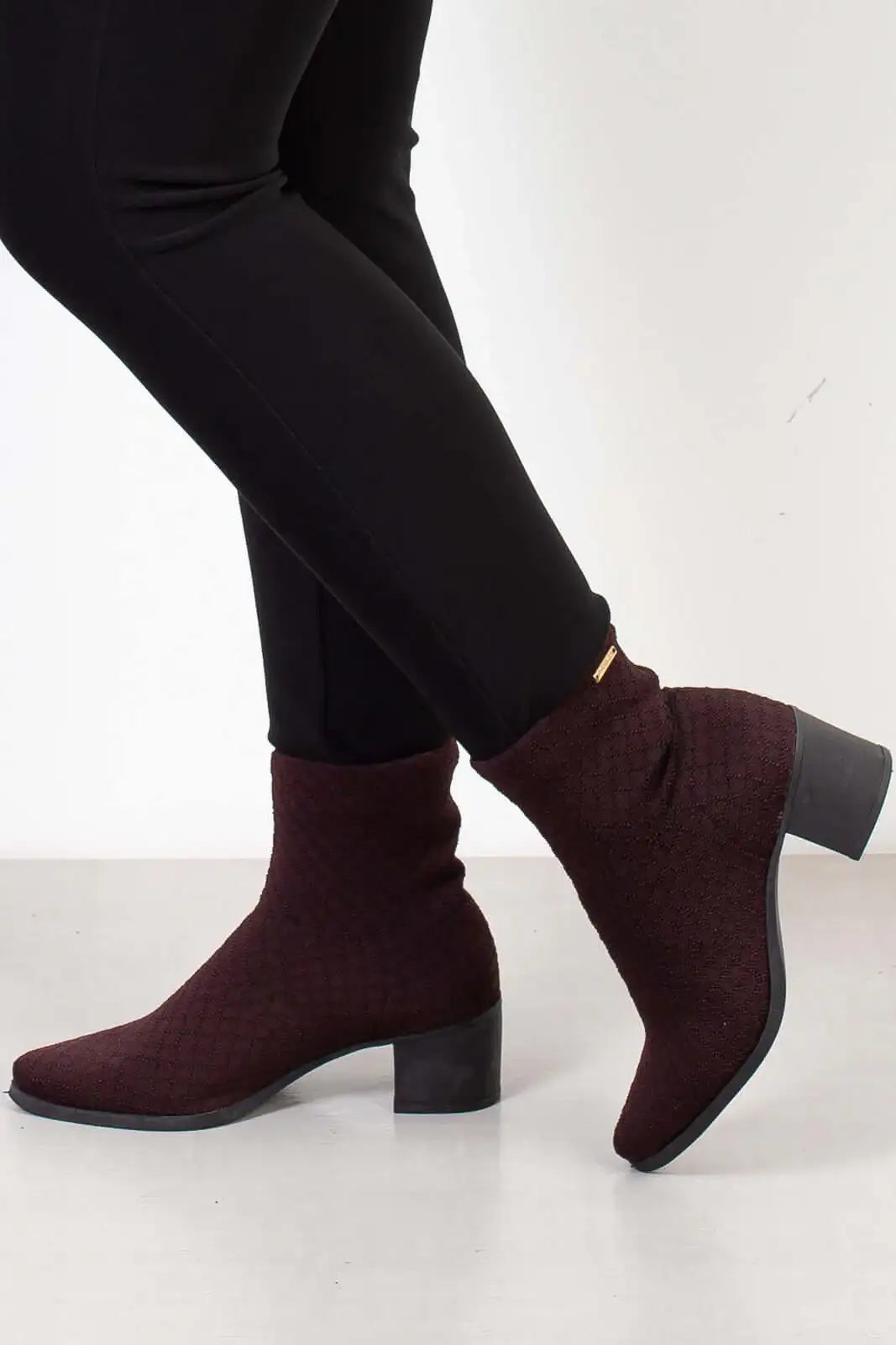 Bota de malha feminina com salto 2322 - Enluaze