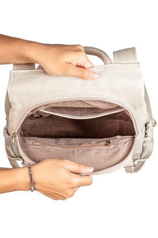 Mochila antifurto de couro liso Suelen