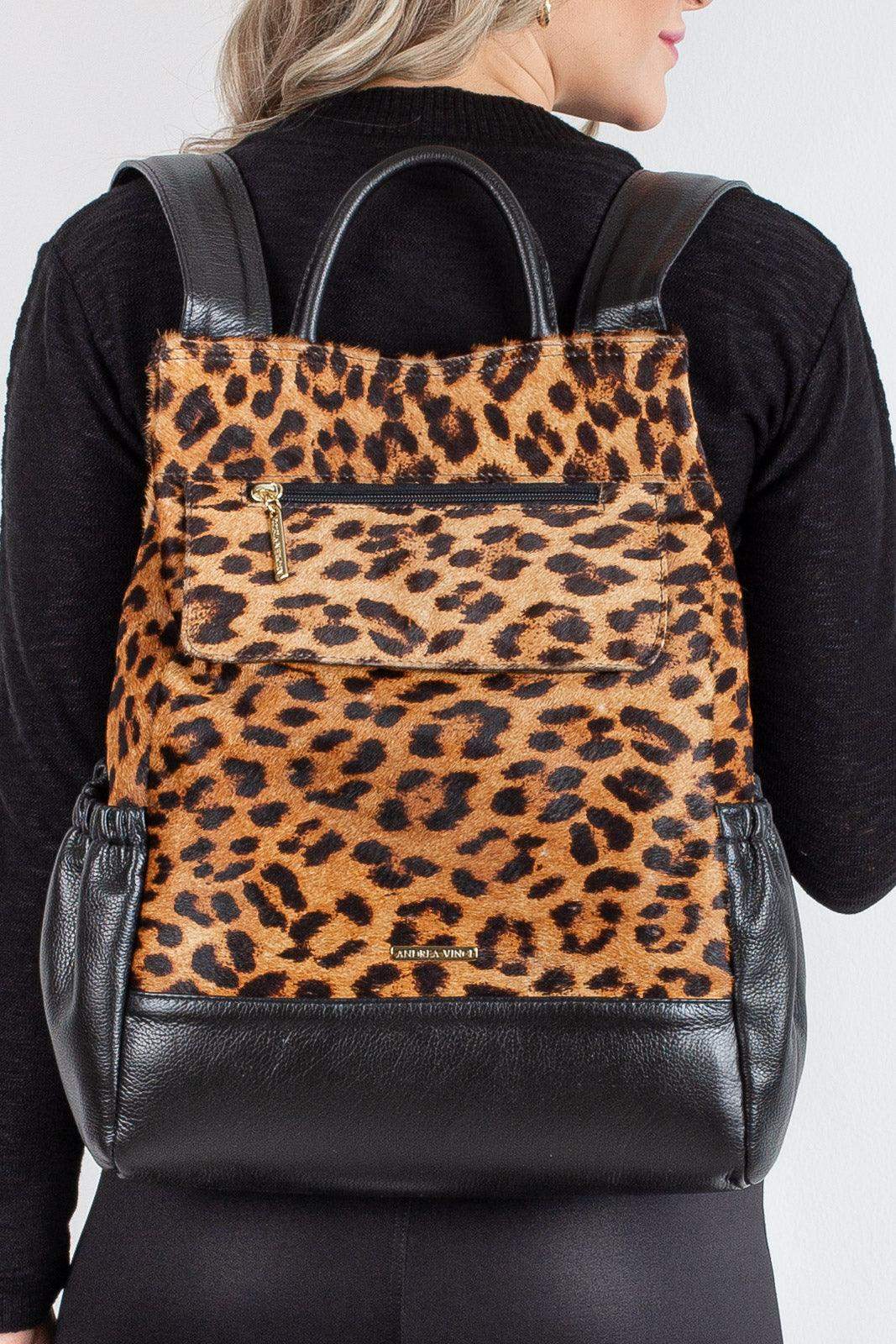 Mochila antifurto de couro estampado Suelen - Enluaze