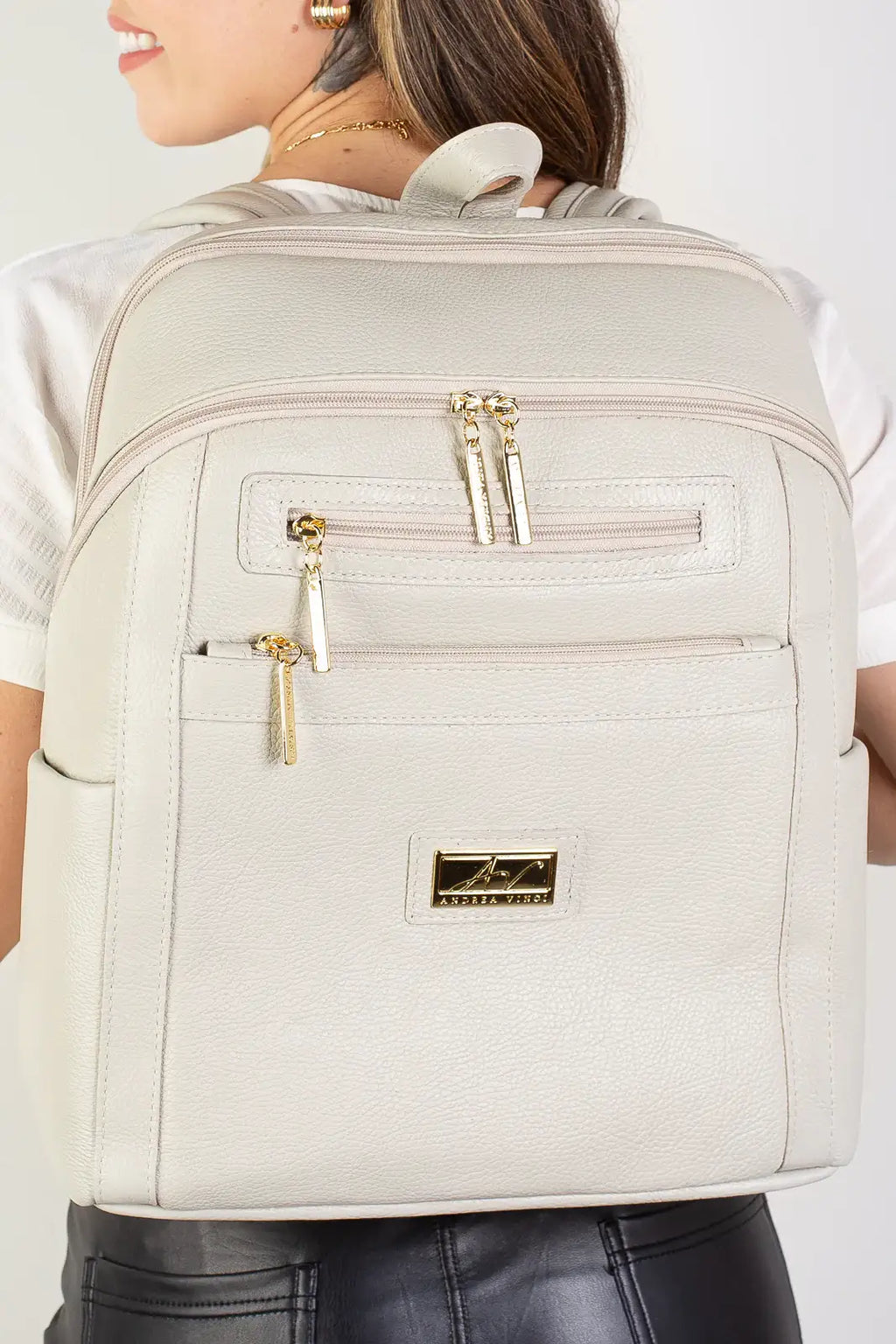 Mochila grande de couro liso Marcela - Enluaze