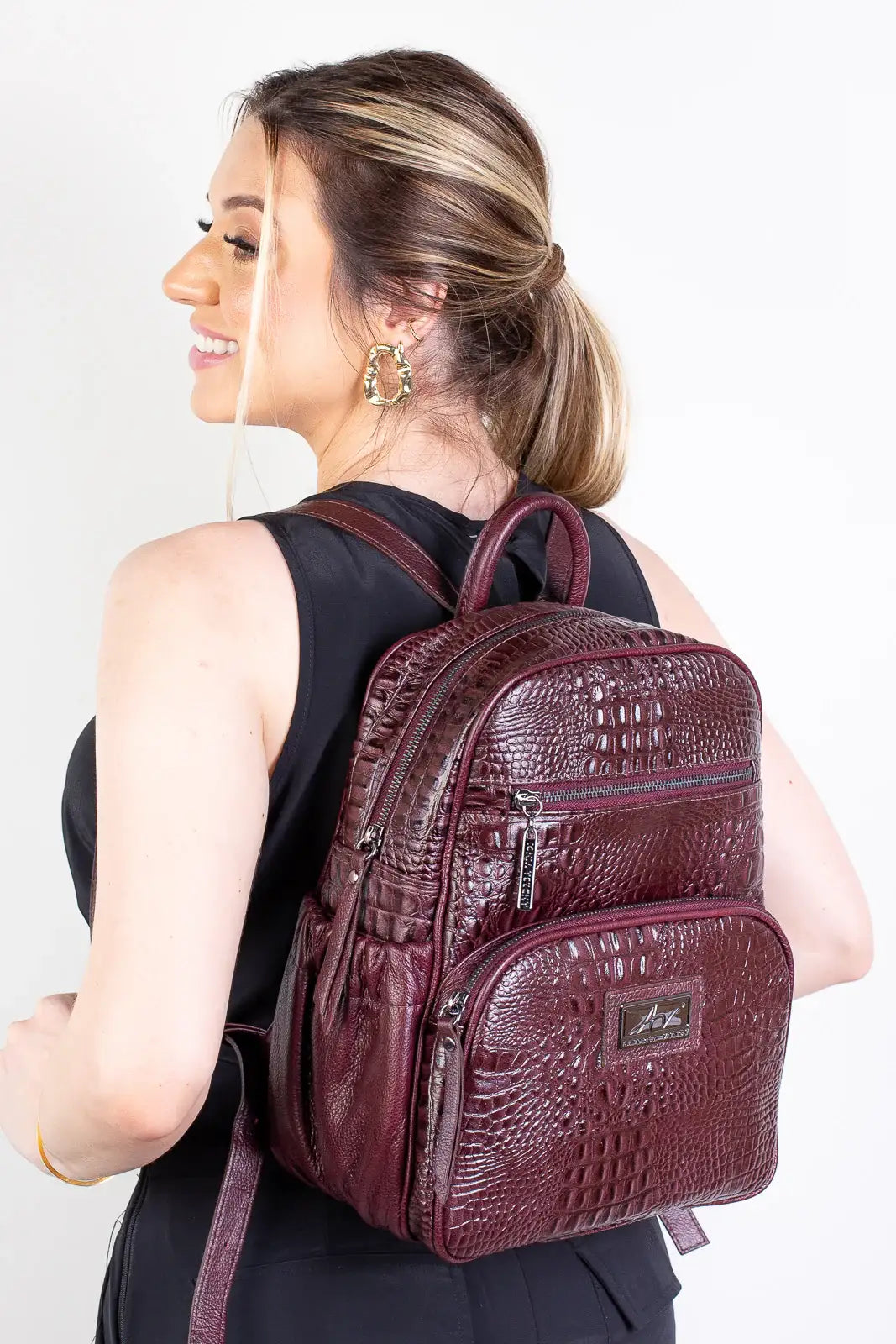 Mochila pequena de couro croco metais grafite Zoey - Enluaze