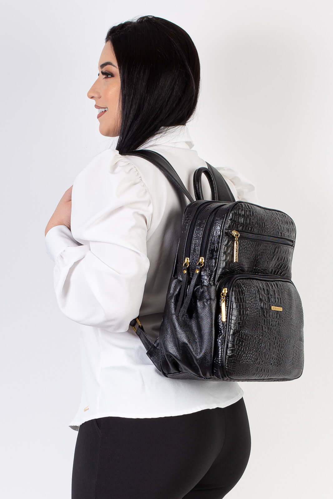 Mochila feminina de couro croco Zaya - Enluaze