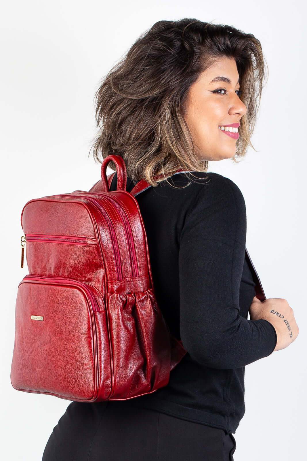 Mochila feminina de couro liso Zaya - Enluaze