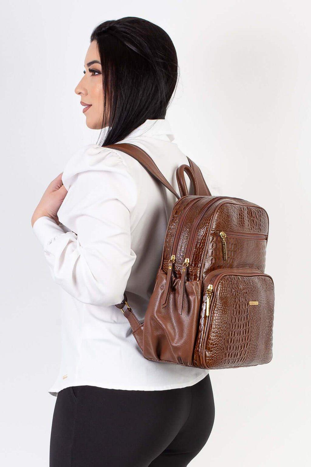 Mochila feminina de couro croco Zaya - Enluaze