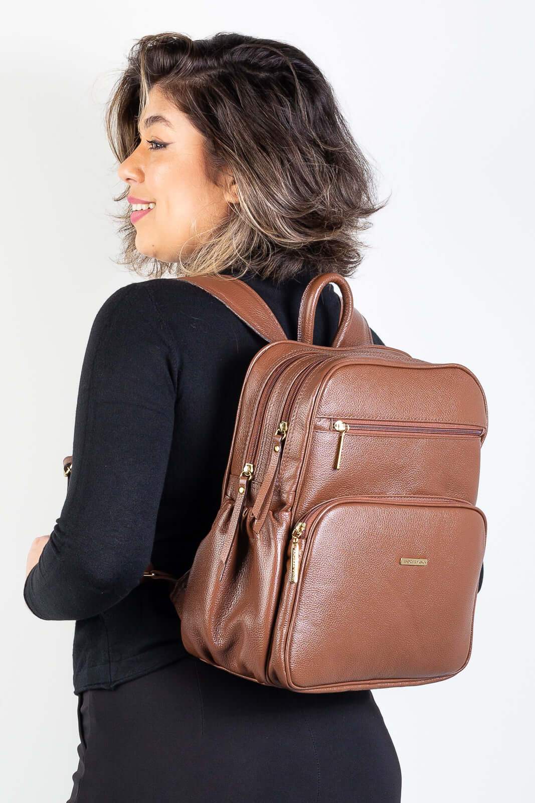 Mochila feminina de couro liso Zaya - Enluaze