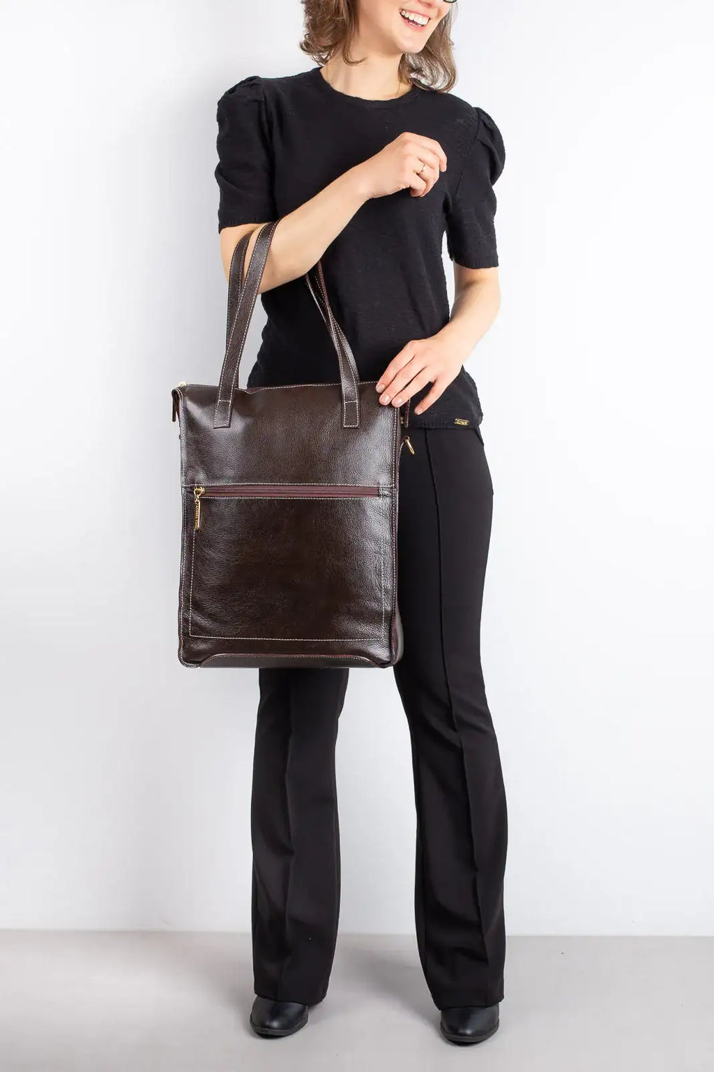 Bolsa/Pasta para notebook em couro liso Sandra - Enluaze