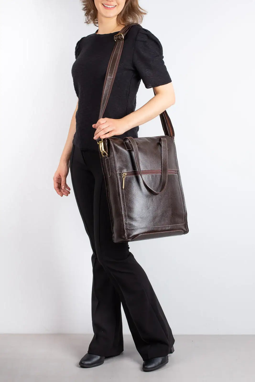 Bolsa/Pasta para notebook em couro liso Sandra - Enluaze