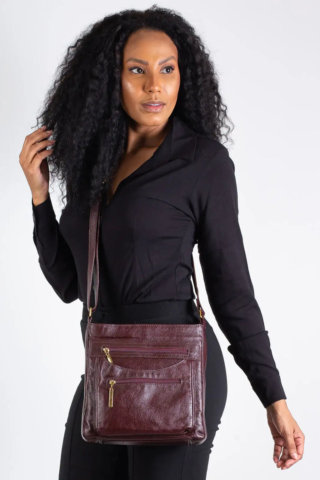 Bolsa tiracolo em couro liso Thais - Enluaze