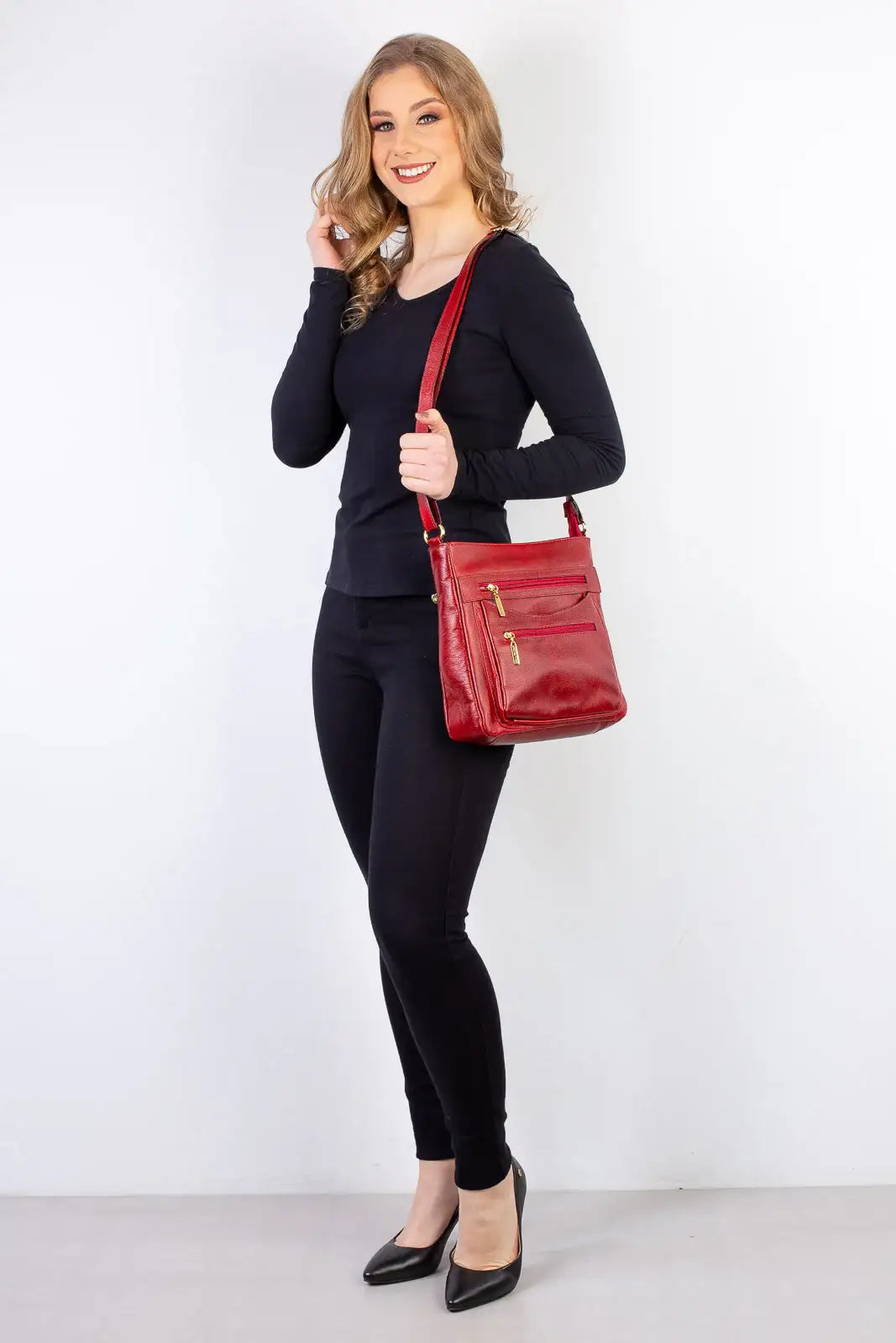 Bolsa tiracolo em couro liso Thais - Enluaze