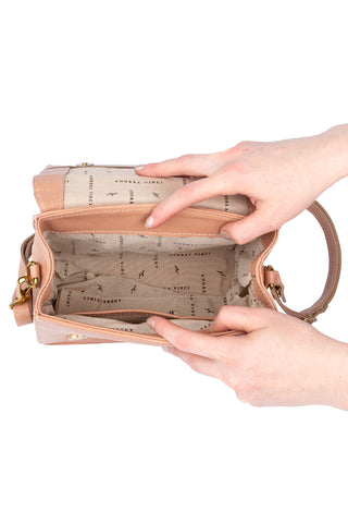 Bolsa pequena transversal de couro croco Deise - Enluaze - Bolsas e Mochilas em Couro Legítimo - Andrea Vinci