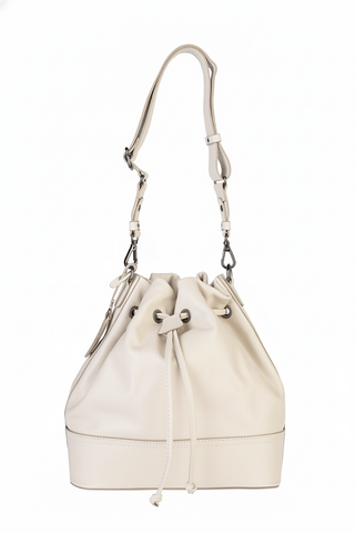 Bolsa saco em couro liso Naiara