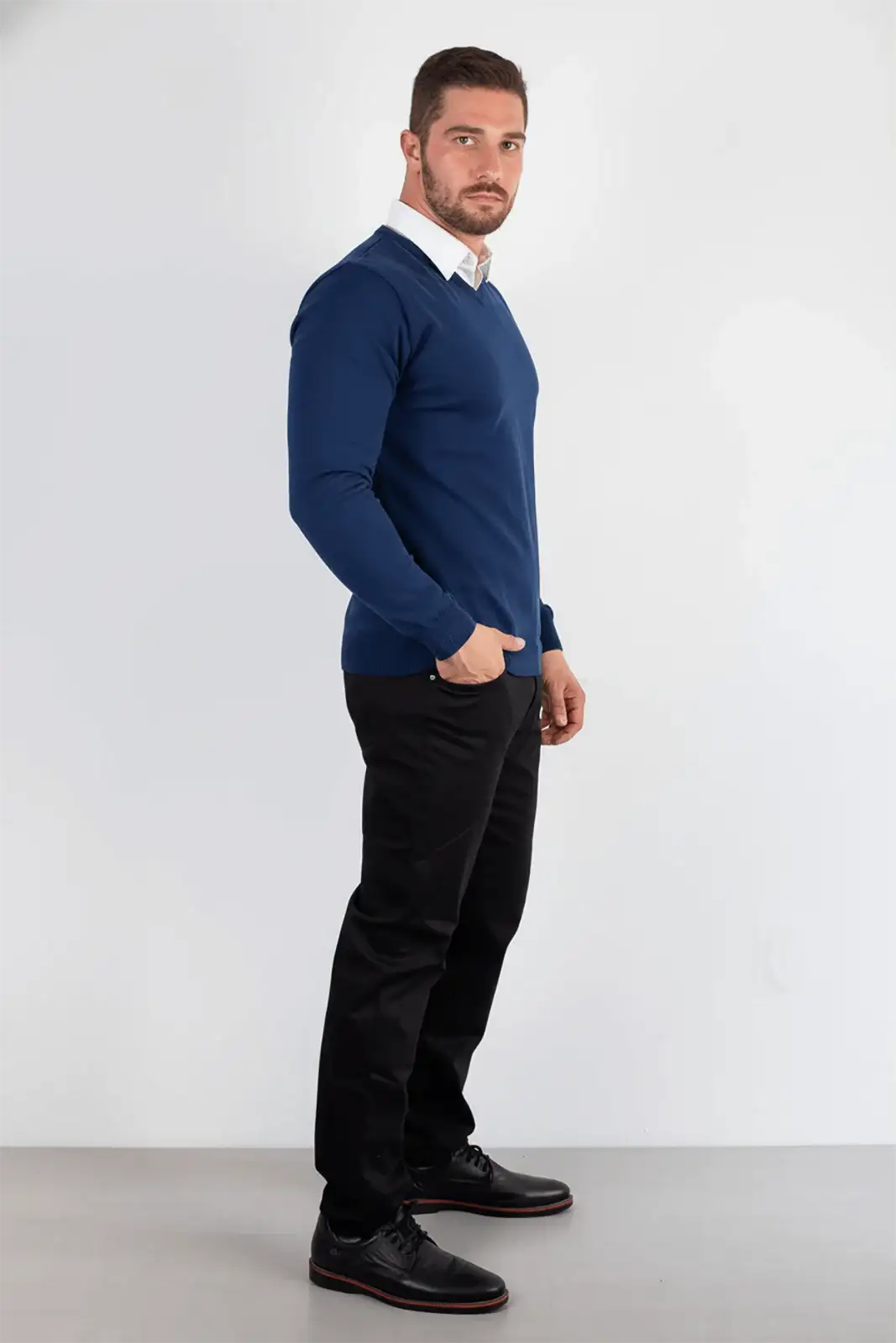 Suéter masculino gola v de malha 50001 - Enluaze