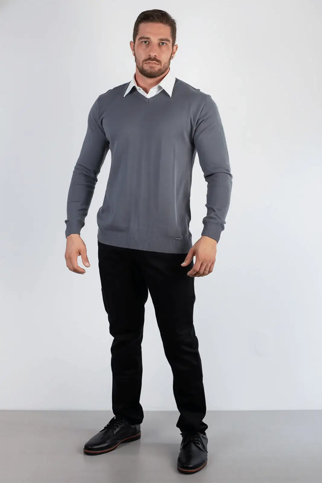 Suéter masculino gola v de malha 50001 - Enluaze