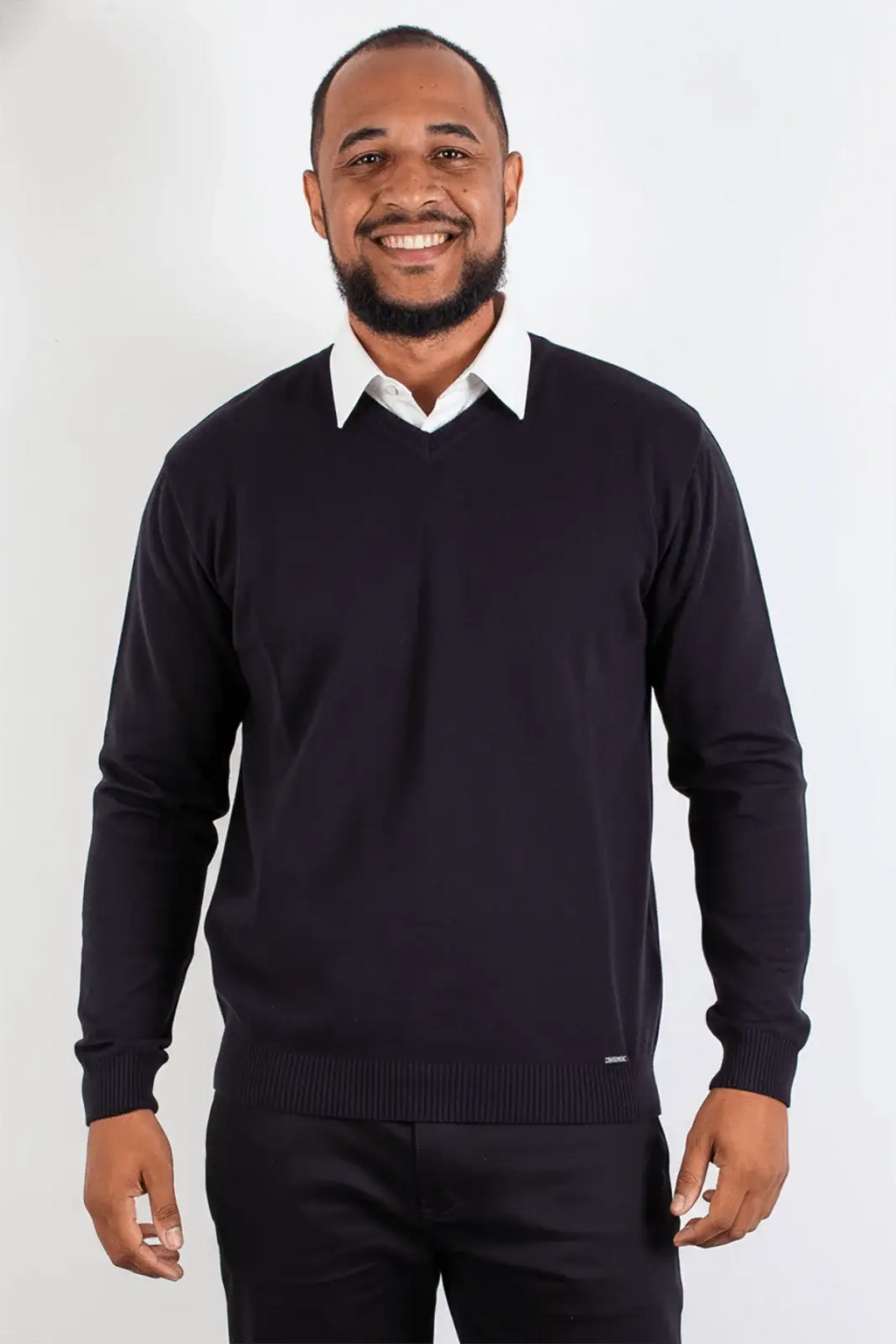 Suéter masculino gola v de malha 50001 - Enluaze