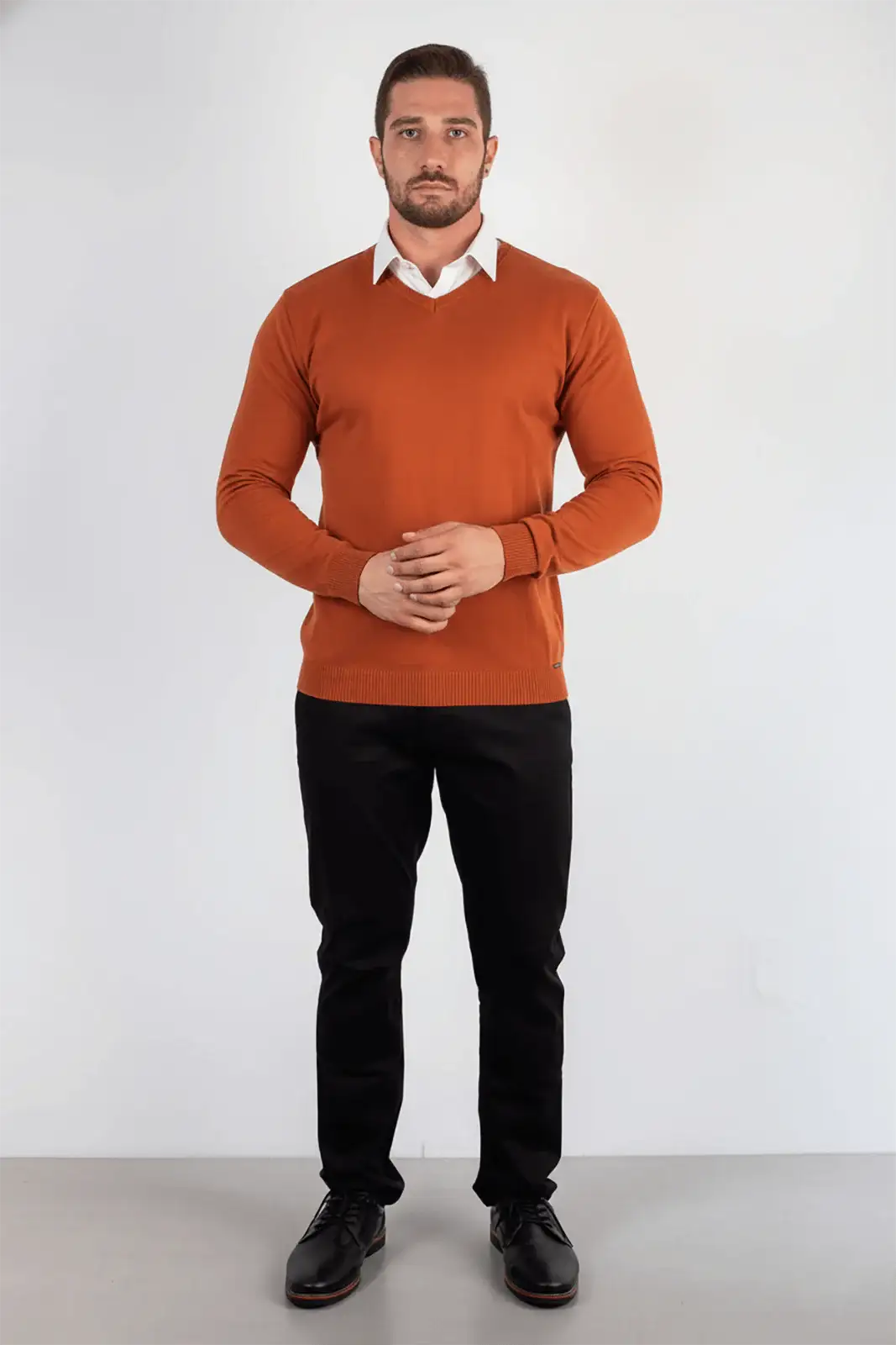 Suéter masculino gola v de malha 50001 - Enluaze