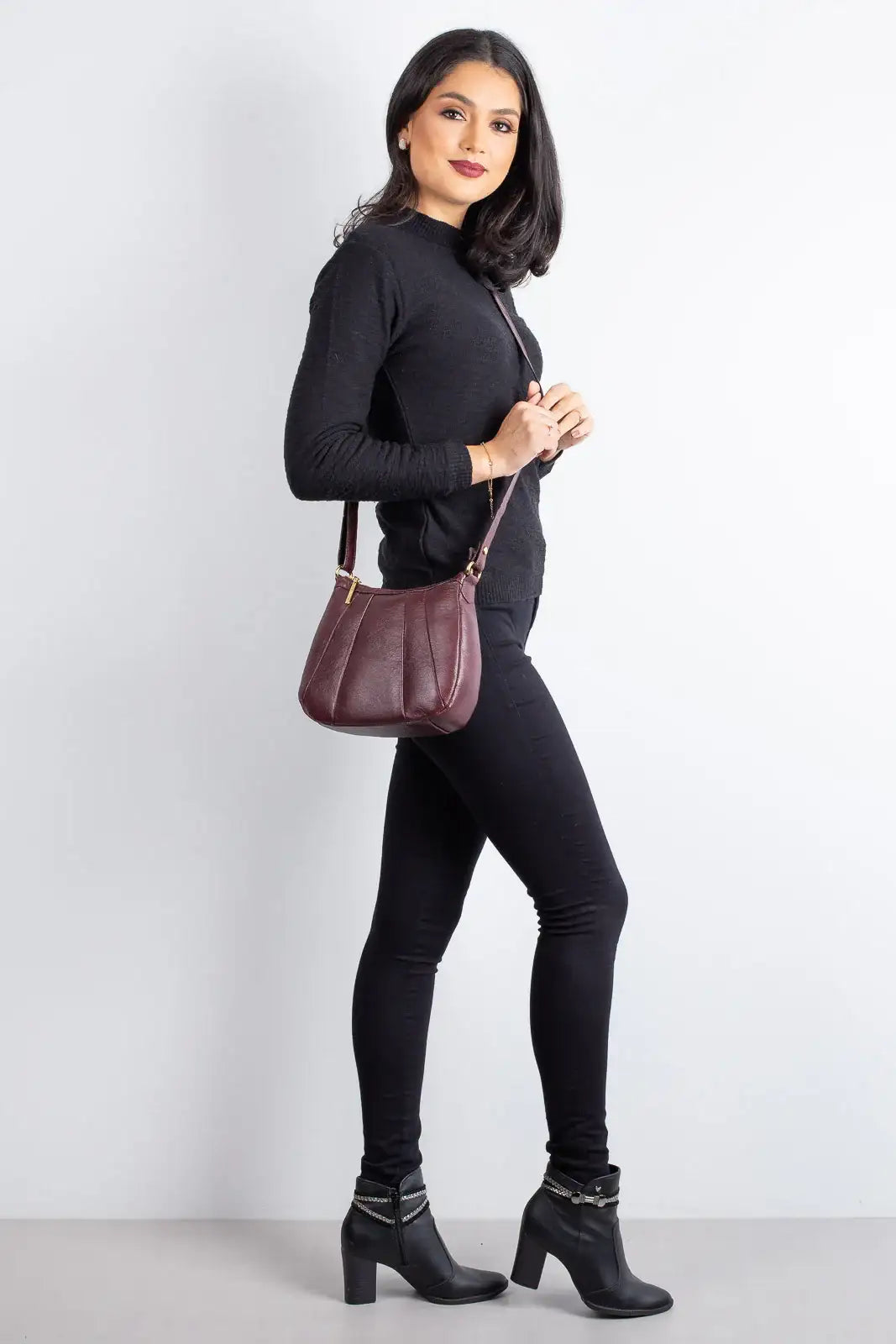 Bolsa transversal em couro liso Greice - Enluaze