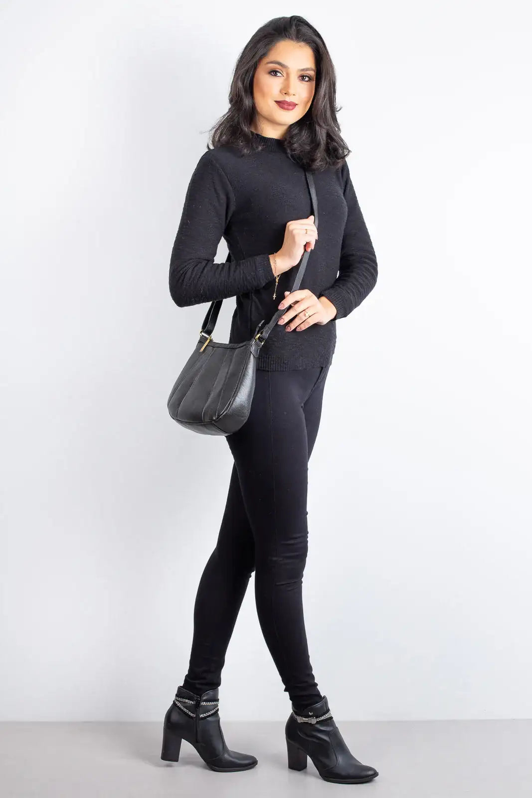 Bolsa transversal em couro liso Greice - Enluaze