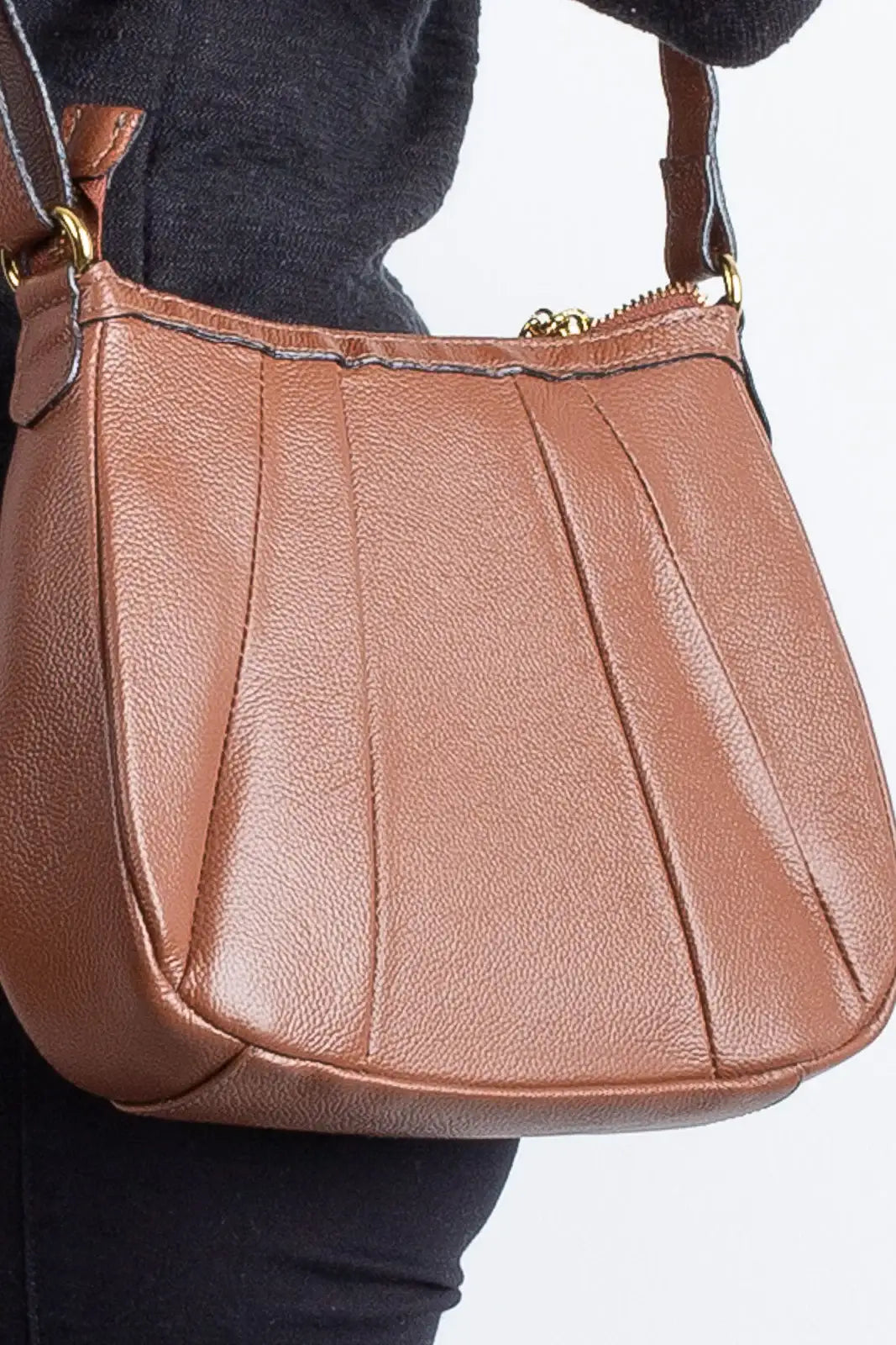 Bolsa transversal em couro liso Greice - Enluaze