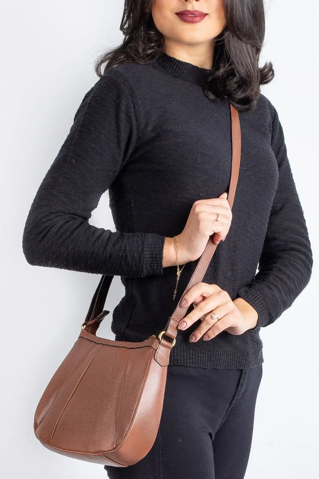 Bolsa transversal em couro liso Greice - Enluaze