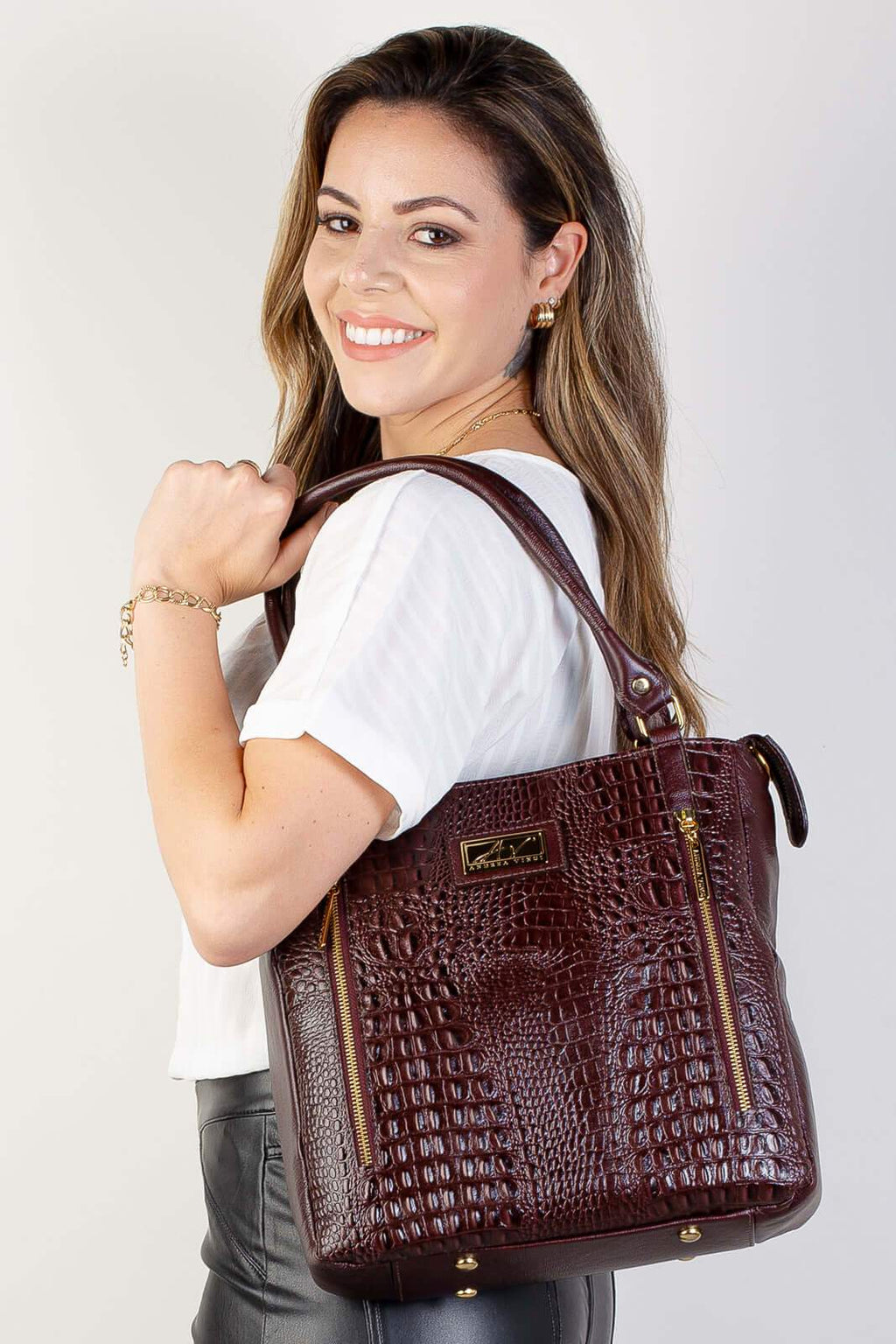 Bolsa de ombro em couro croco Lizandra - Enluaze