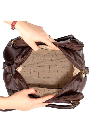 Bolsa de ombro em couro croco Simone - Enluaze - Bolsas e Mochilas em Couro Legítimo - Andrea Vinci