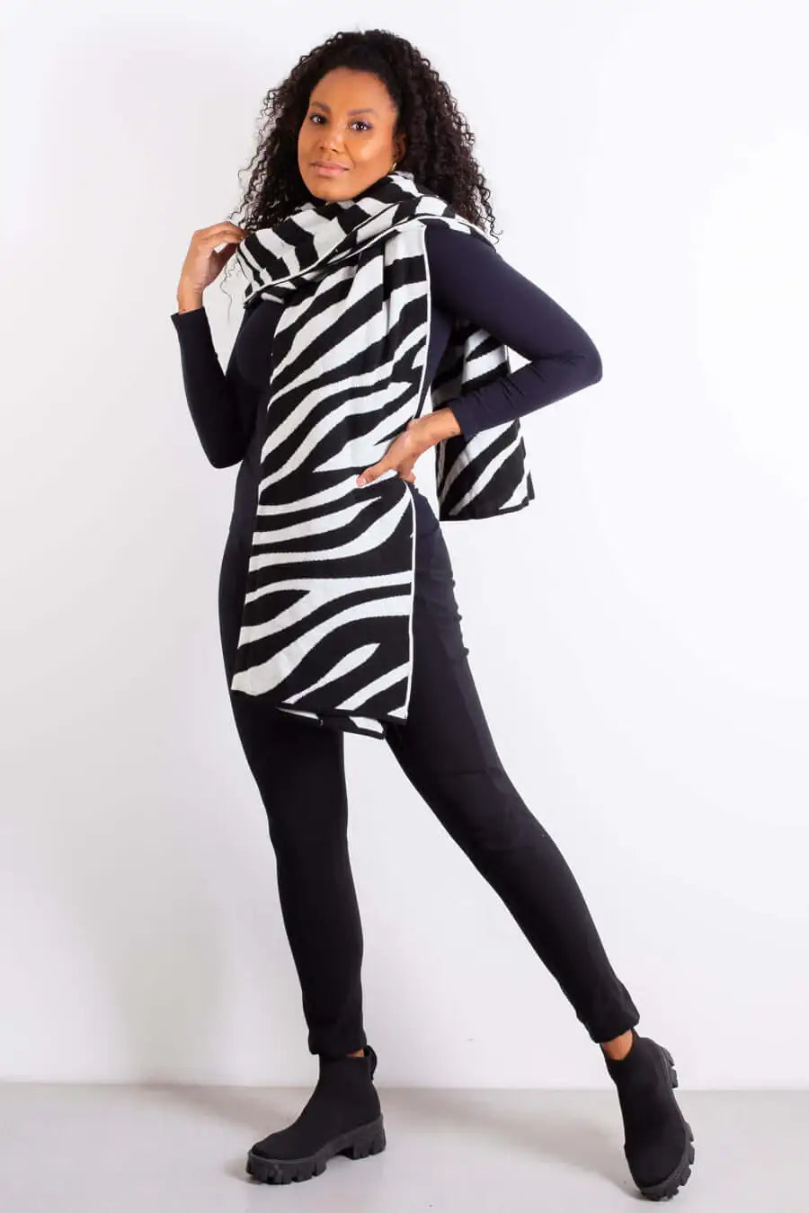 Cachecol echarpe feminino de malha tricô 60042 Animal Print - Enluaze
